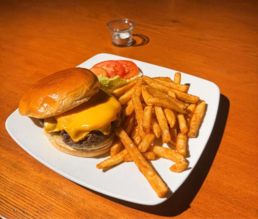 Classic Cheeseburger